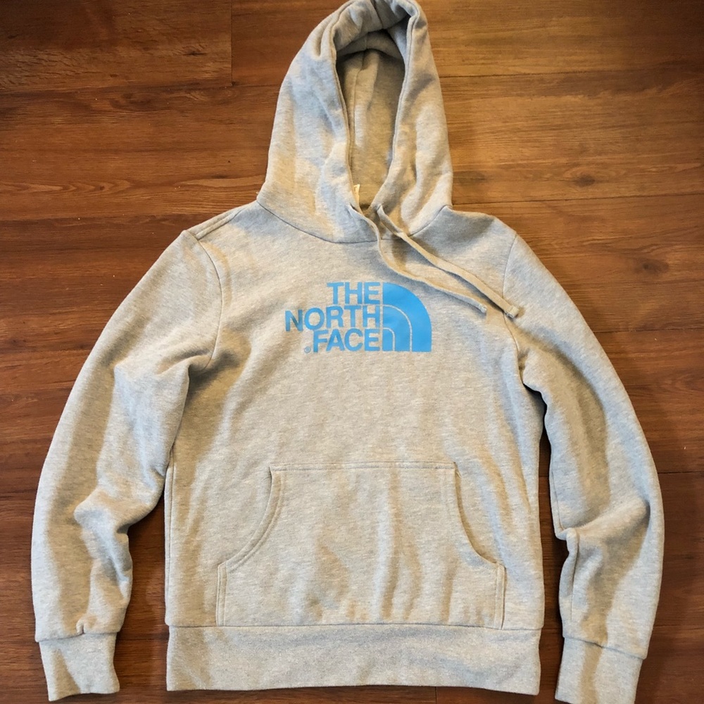The North Face Women’s S/P Hoodie